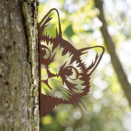 Peeking cat garden decoration - side