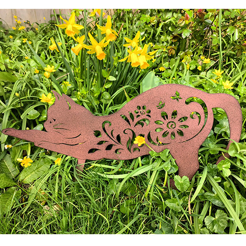 Stretching cat garden decoration