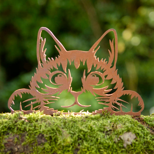 Peeking cat garden decoration - front view