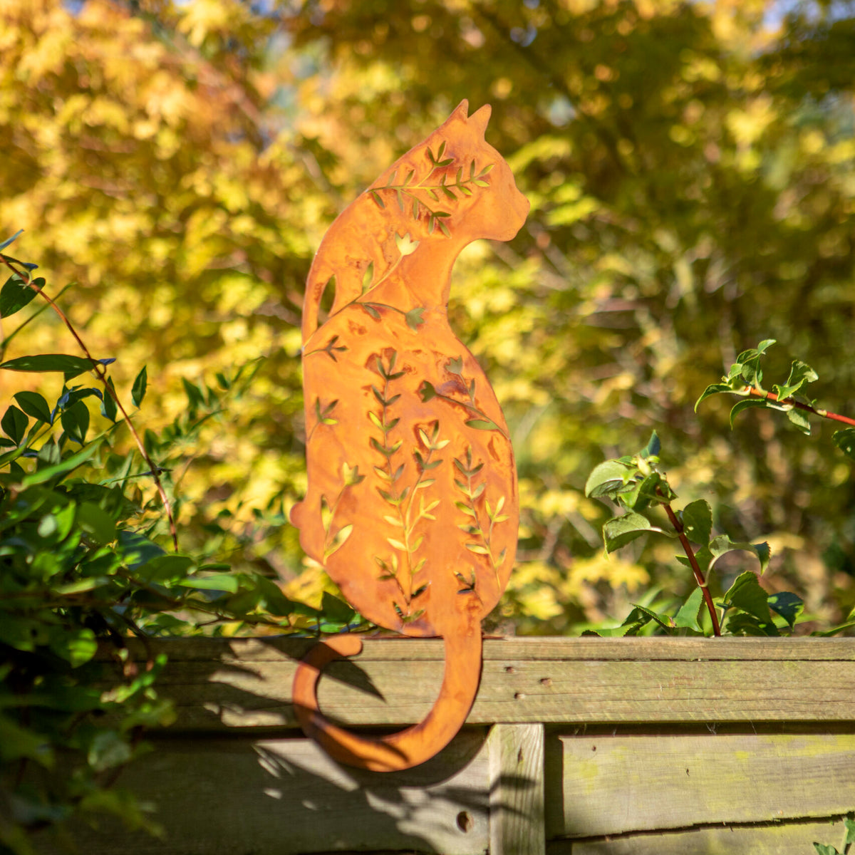 Garden fence cat decoration