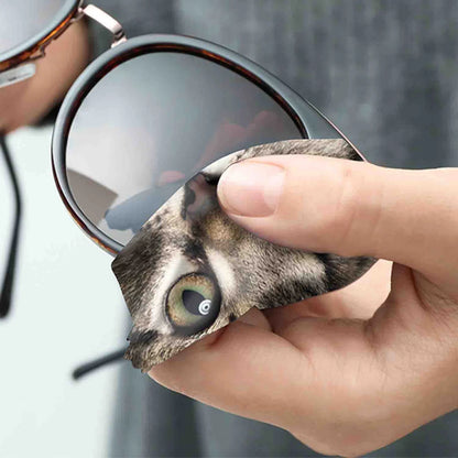 Cat lens cleaning cloth