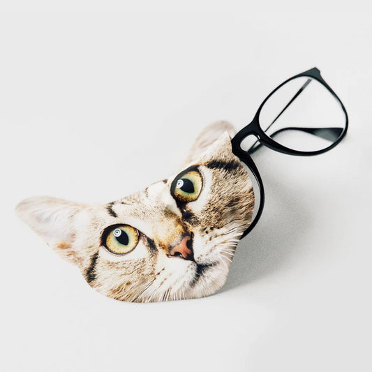 Cat lens cleaning cloth