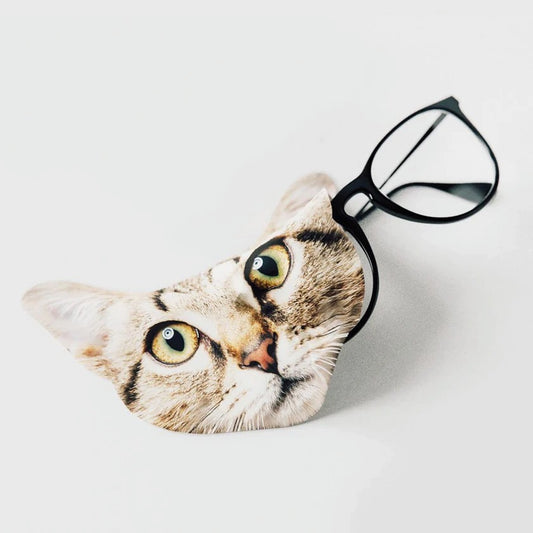 Cat lens cleaning cloth
