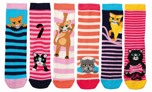Feline good odd socks