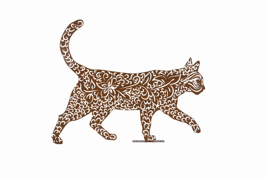 Prowling cat fence decoration