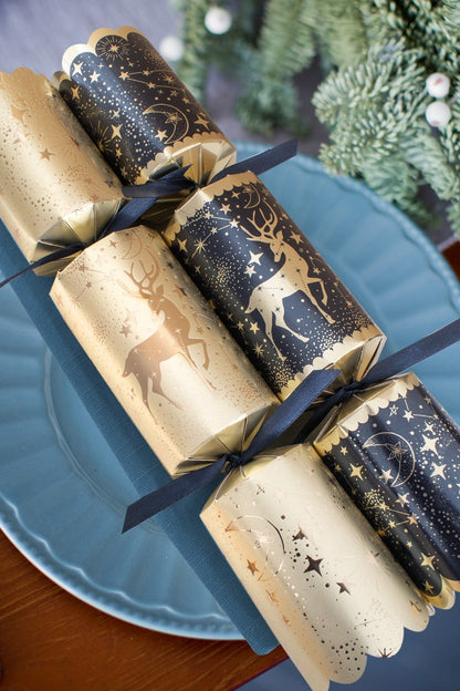 Deluxe gold reindeer crackers